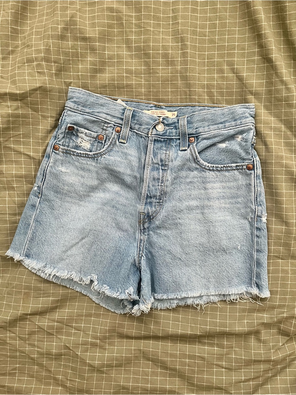 Levis ribcage short Bernal frost 25 3”